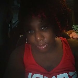 Meet your Posher, Derica